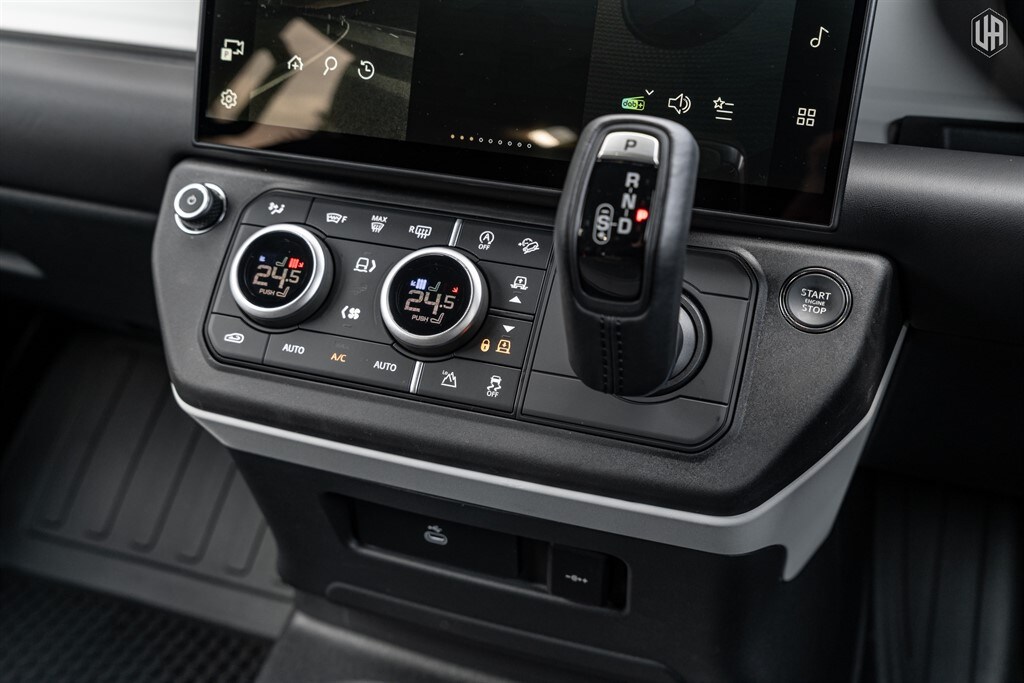 Used Land Rover Defender 110 2026 for sale - 77910108: Photo 51