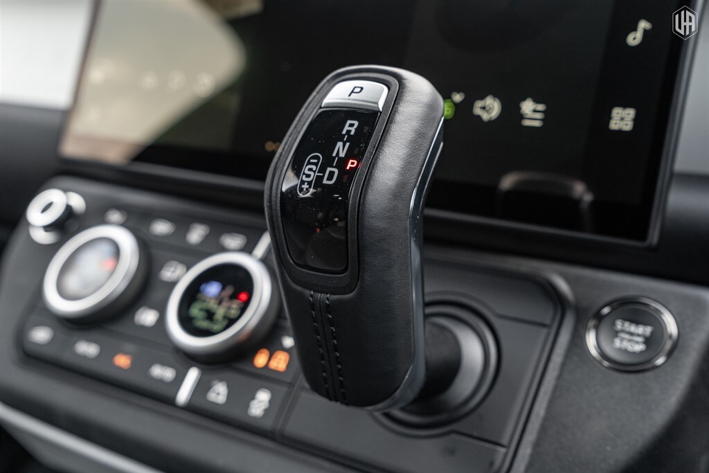 Used Land Rover Defender 110 2026 for sale - 77910108: Photo 53