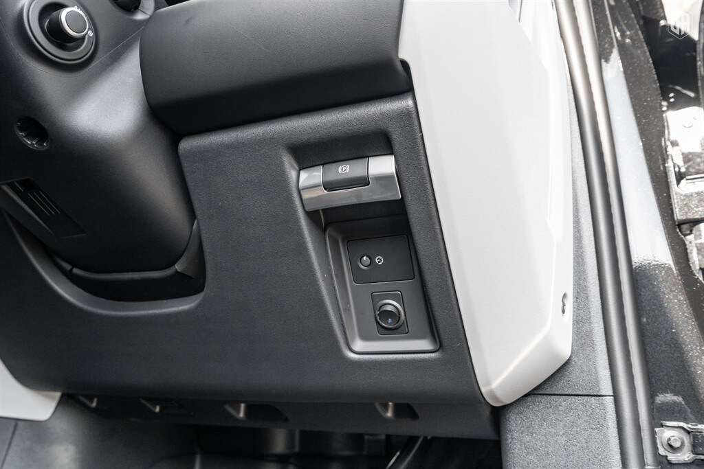 Used Land Rover Defender 110 2026 for sale - 77910108: Photo 55