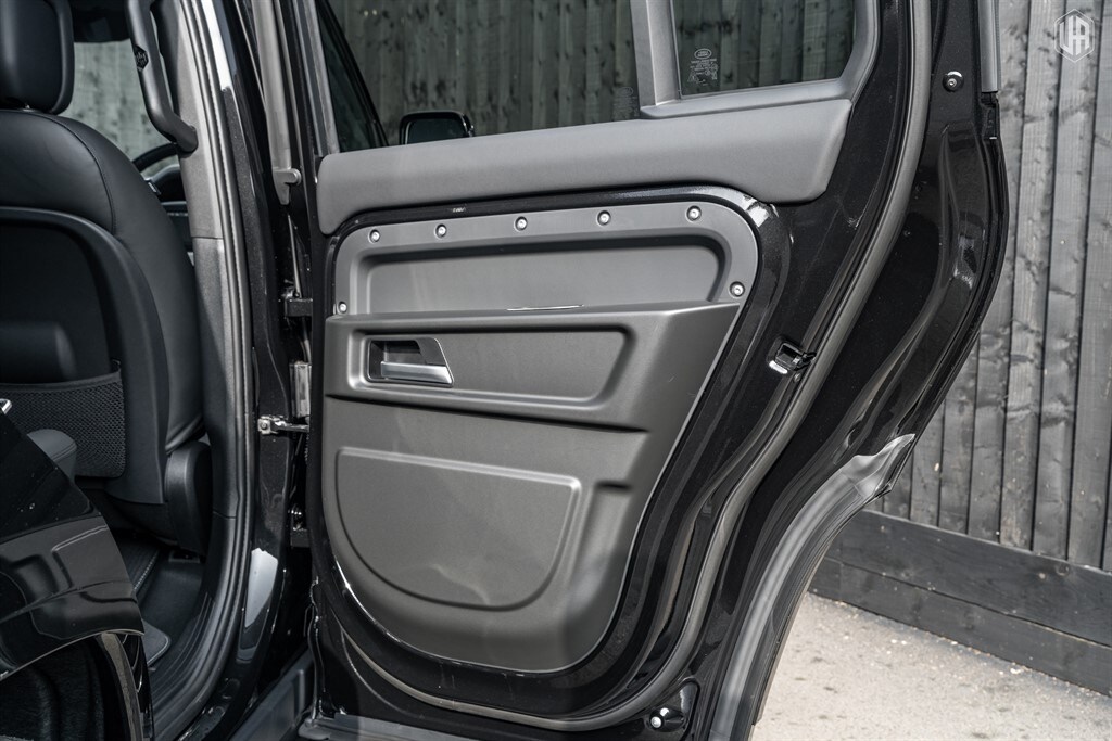 Used Land Rover Defender 110 2026 for sale - 77910108: Photo 57