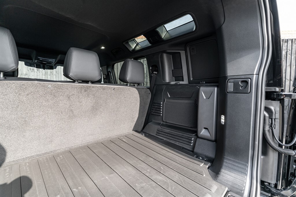 Used Land Rover Defender 110 2026 for sale - 77910108: Photo 62