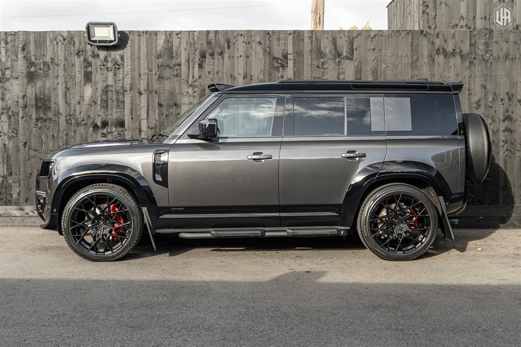 Used Land Rover Defender 110 2025 for sale - 77910105: Photo 3