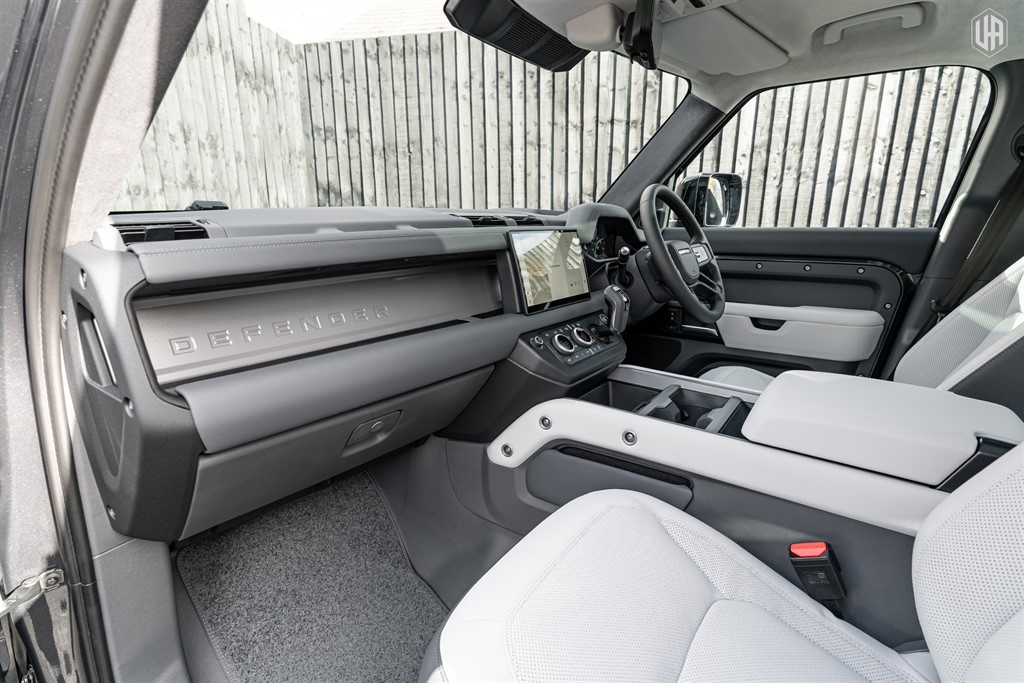 Used Land Rover Defender 110 2025 for sale - 77910105: Photo 37