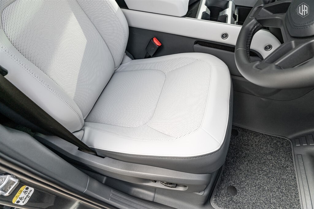 Used Land Rover Defender 110 2025 for sale - 77910105: Photo 42