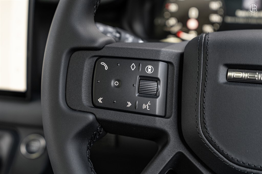 Used Land Rover Defender 110 2025 for sale - 77910105: Photo 47