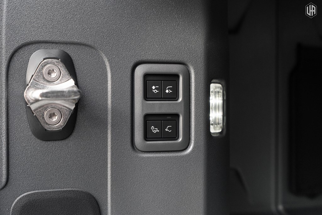 Used Land Rover Defender 110 2025 for sale - 77910105: Photo 69