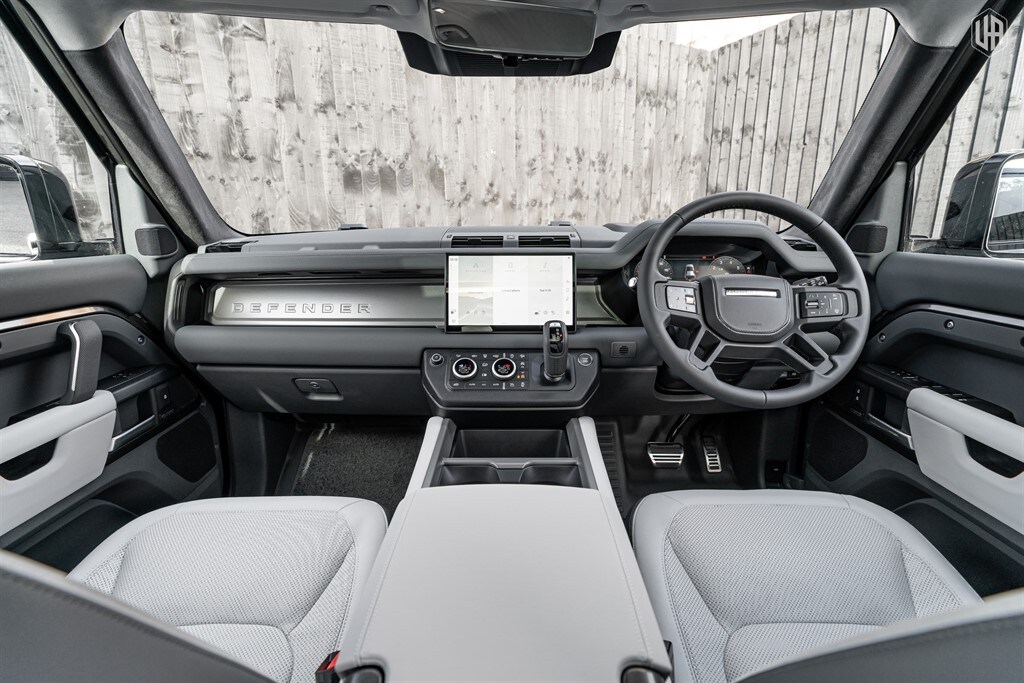 Used Land Rover Defender 110 2025 for sale - 77910105: Photo 8