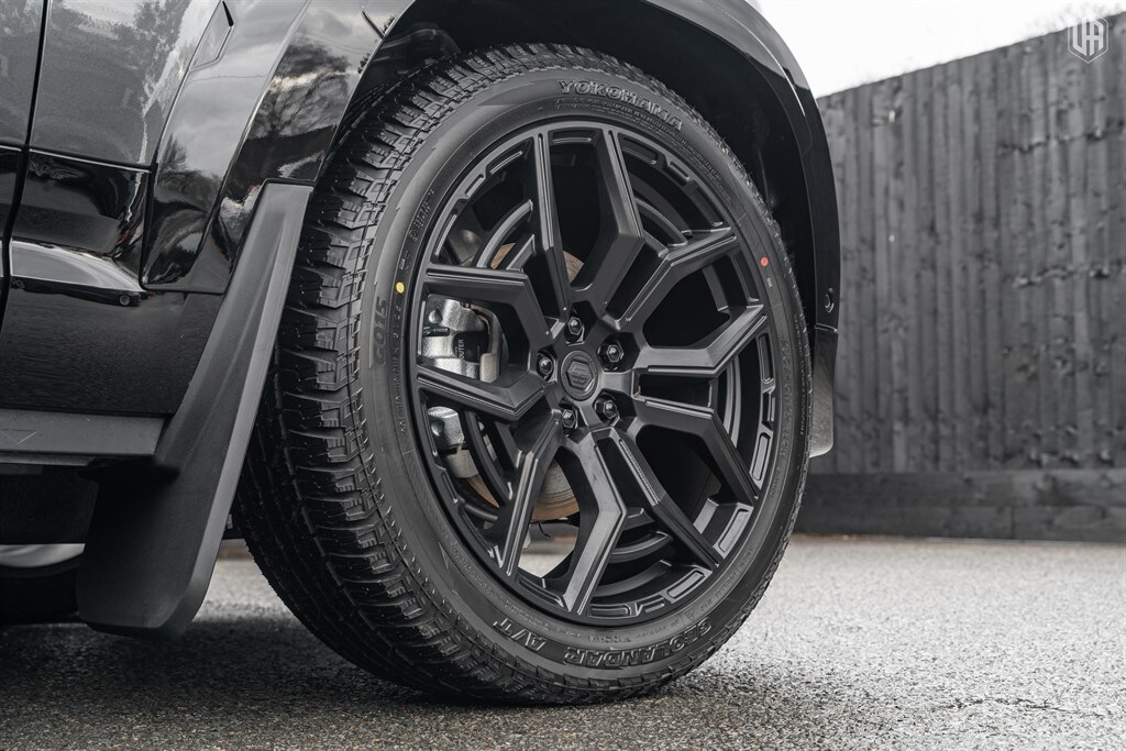 Used Land Rover Defender 110 2025 for sale - 77910098: Photo 18