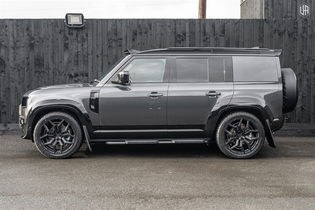 Used Land Rover Defender 110 2025 for sale - 77910098: Photo 3