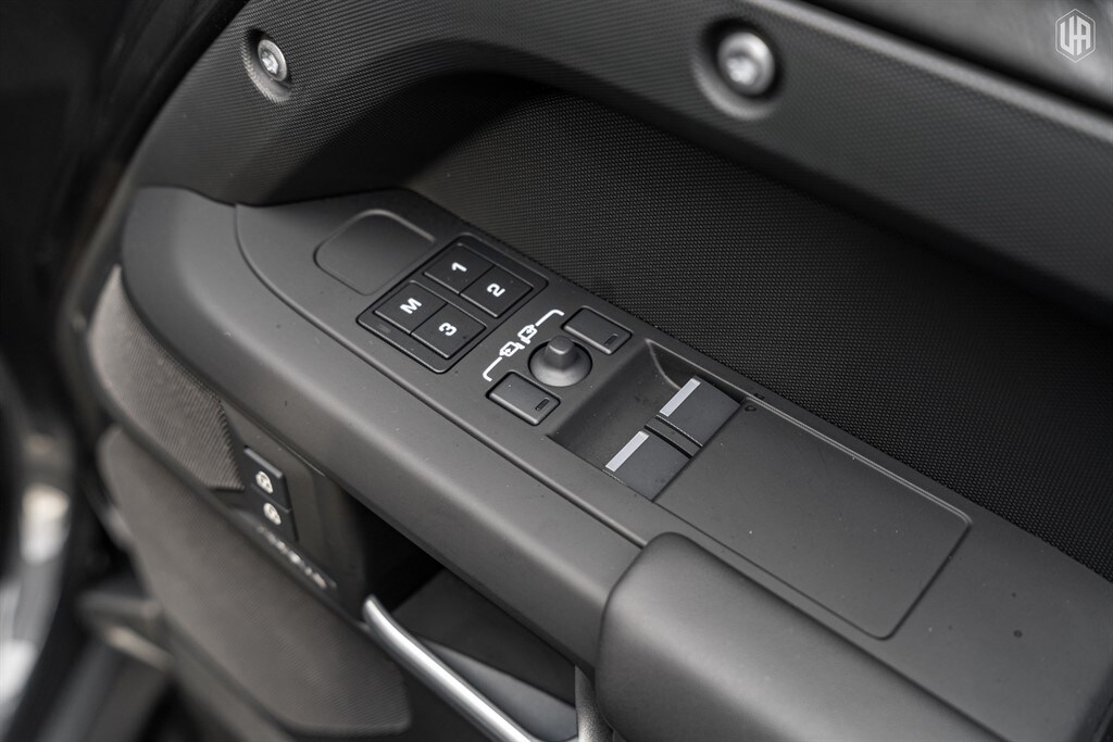 Used Land Rover Defender 110 2025 for sale - 77910098: Photo 33