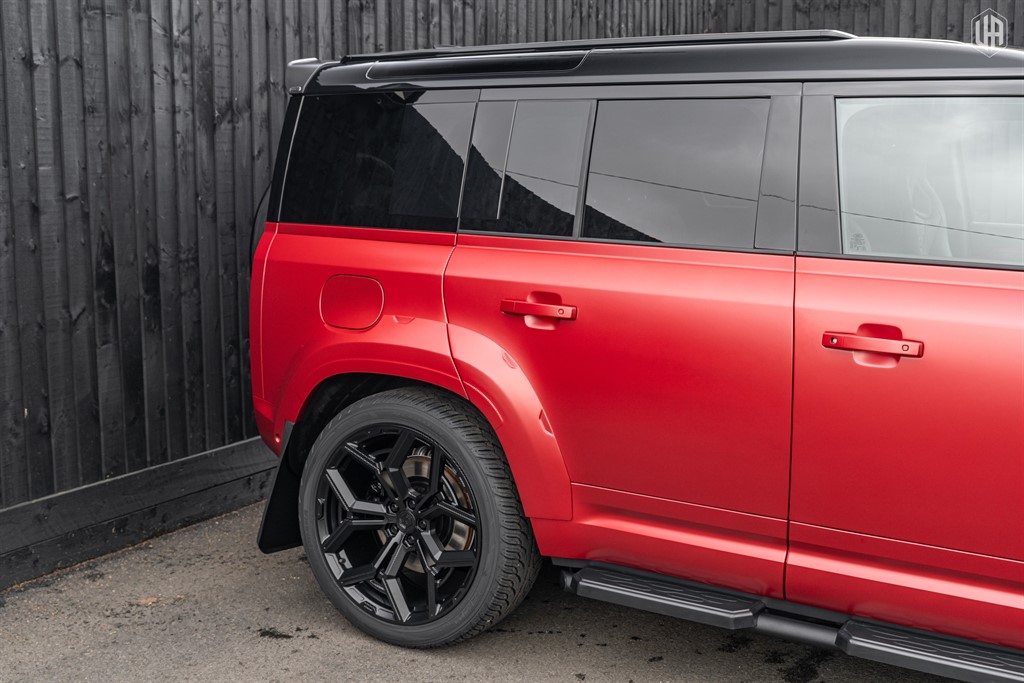 Used Land Rover Defender 110 2025 for sale - 77910087: Photo 16