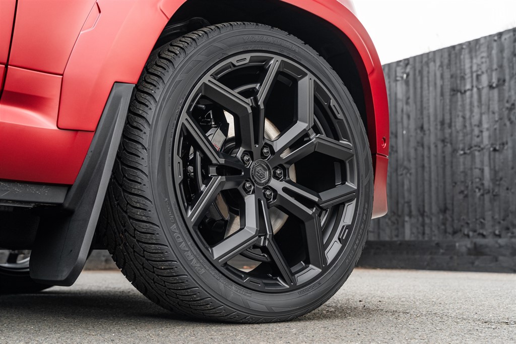 Used Land Rover Defender 110 2025 for sale - 77910087: Photo 18