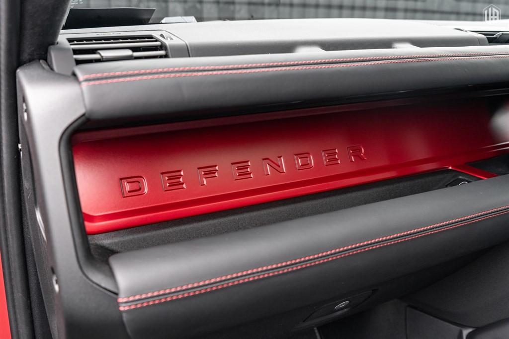 Used Land Rover Defender 110 2025 for sale - 77910087: Photo 41