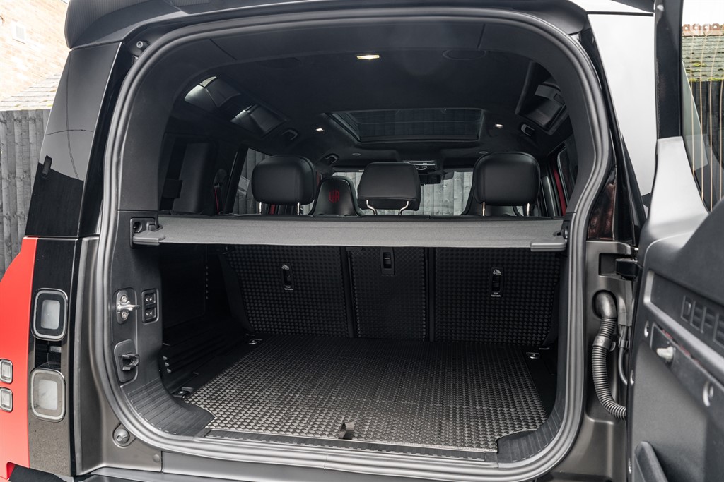 Used Land Rover Defender 110 2025 for sale - 77910087: Photo 74