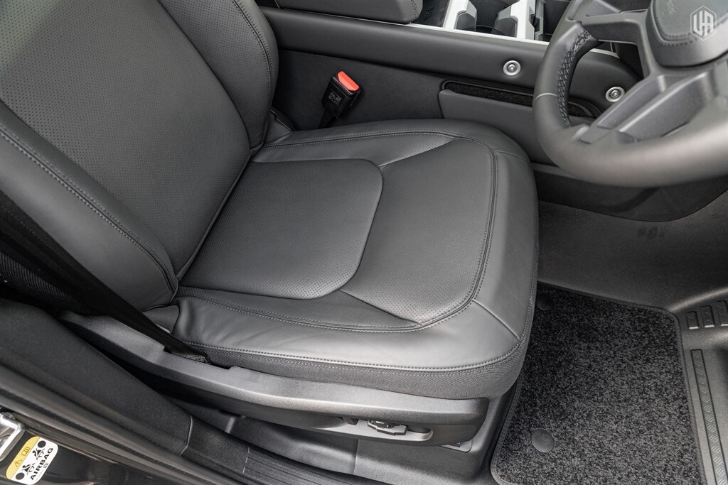 Used Land Rover Defender 110 2025 for sale - 77910114: Photo 41