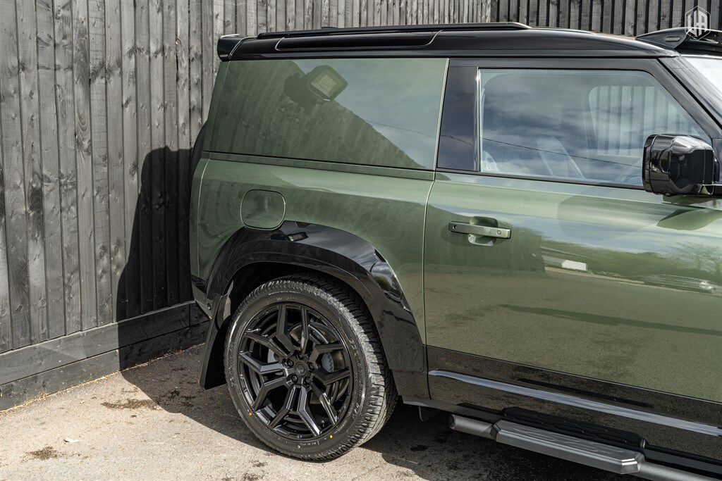 Used Land Rover Defender 90 2026 for sale - 78067286: Photo 16