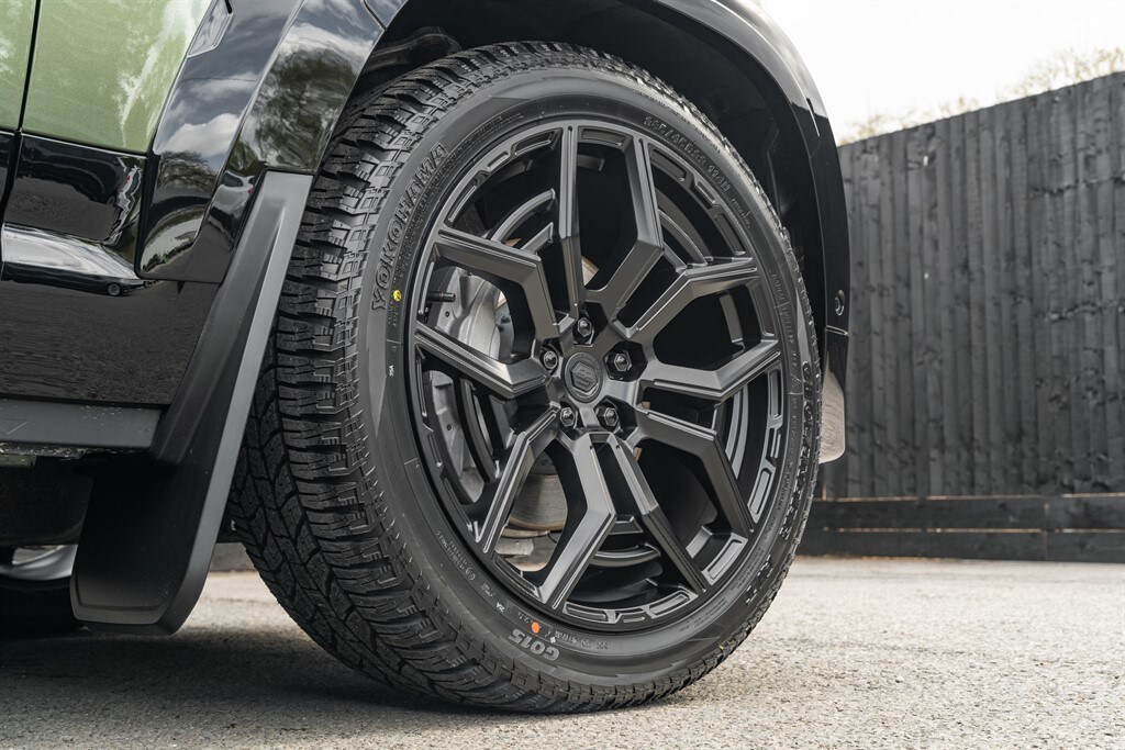 Used Land Rover Defender 90 2026 for sale - 78067286: Photo 18