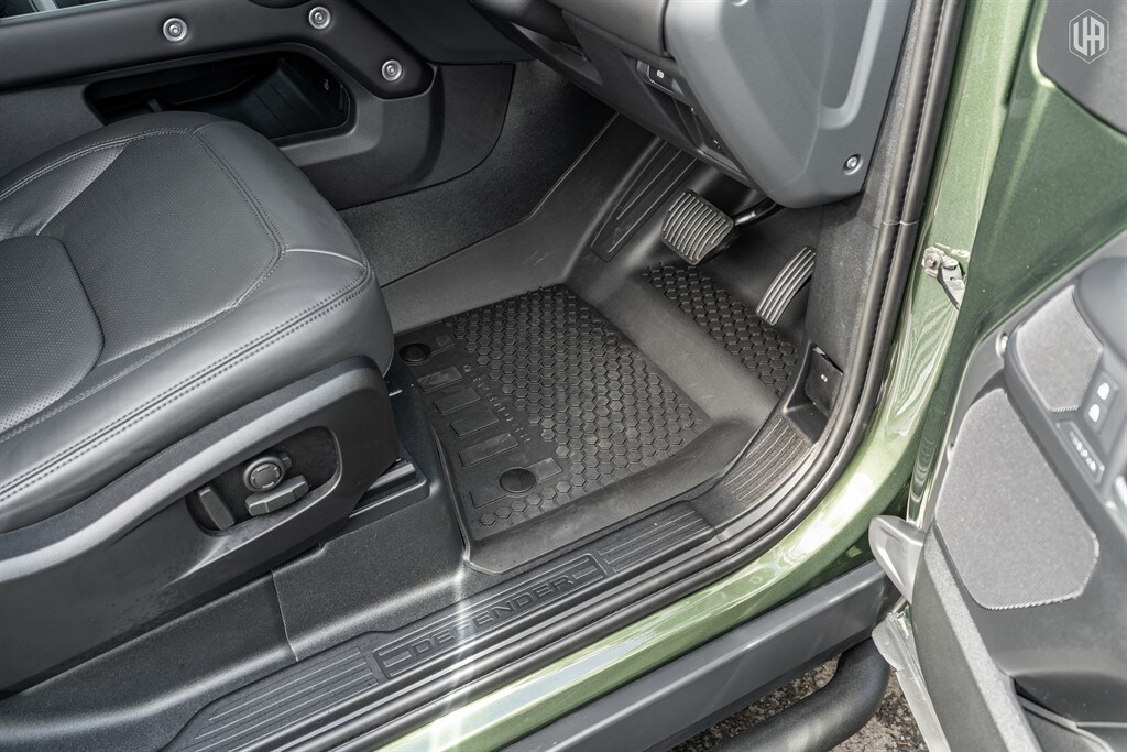 Used Land Rover Defender 90 2026 for sale - 78067286: Photo 32