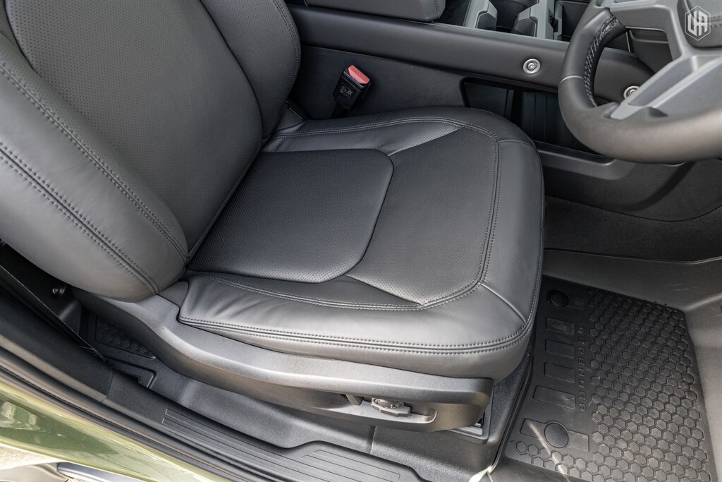 Used Land Rover Defender 90 2026 for sale - 78067286: Photo 37