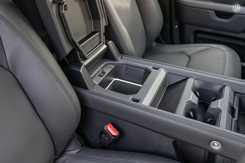 Used Land Rover Defender 90 2026 for sale - 78067286: Photo 41