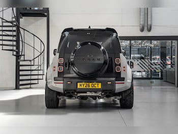 Used Land Rover Defender 110 2026 for sale - 78393036: Photo