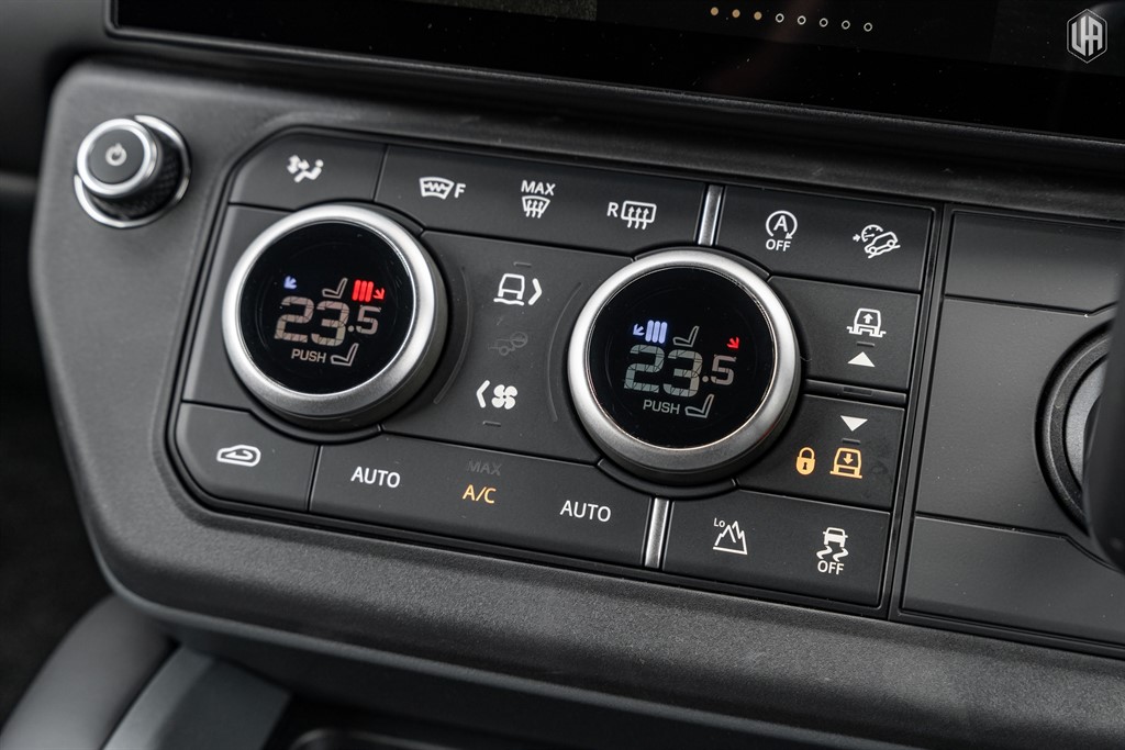 Used Land Rover Defender 110 2026 for sale - 78000594: Photo 51