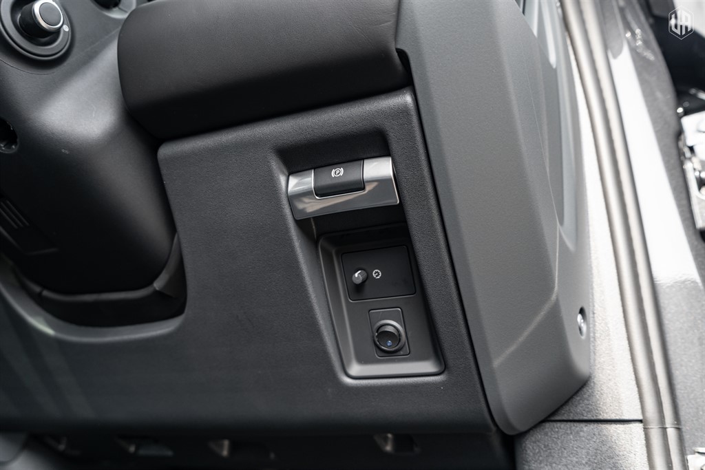 Used Land Rover Defender 110 2026 for sale - 78000594: Photo 57