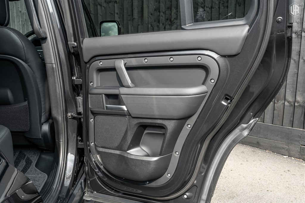 Used Land Rover Defender 110 2026 for sale - 78000594: Photo 59