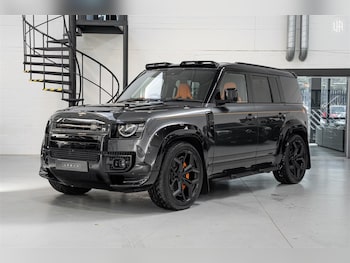 Used Land Rover Defender 110 2025 for sale - 77927996: Photo