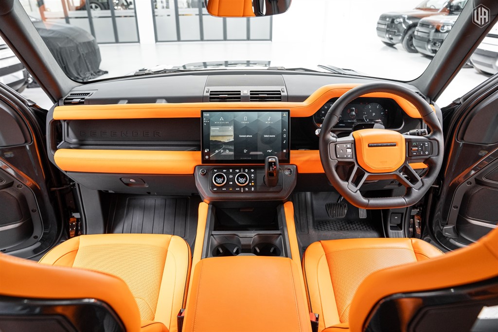 Used Land Rover Defender 110 2025 for sale - 77927996: Photo 21