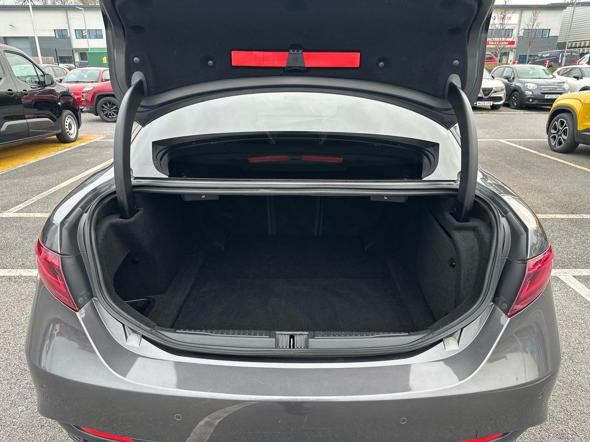 Used Alfa Romeo Giulia 2021 for sale - 77942019: Photo 17