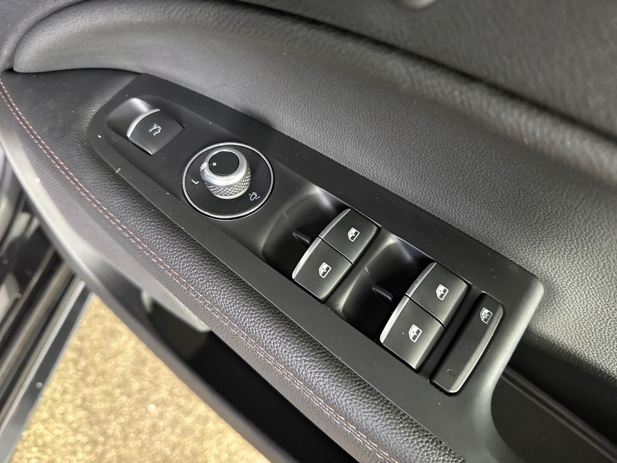 Used Alfa Romeo Stelvio 2025 for sale - 77346825: Photo 24