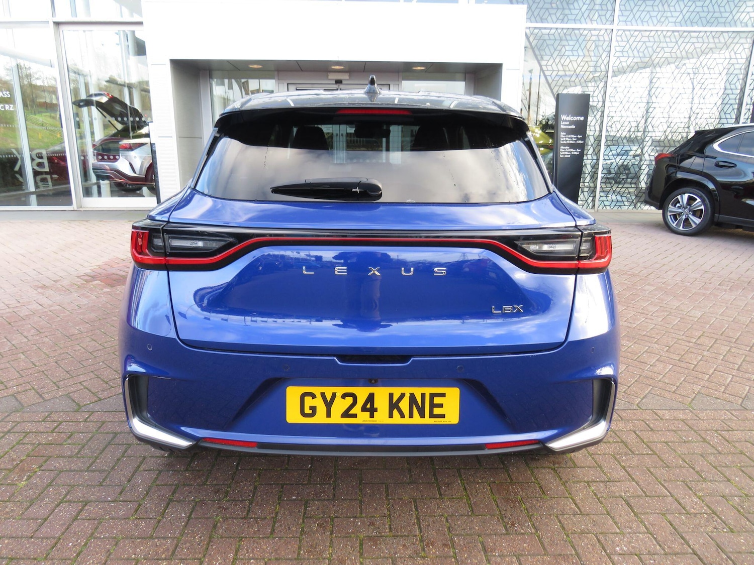 Used Lexus LBX 2024 for sale - 76898340: Photo 6