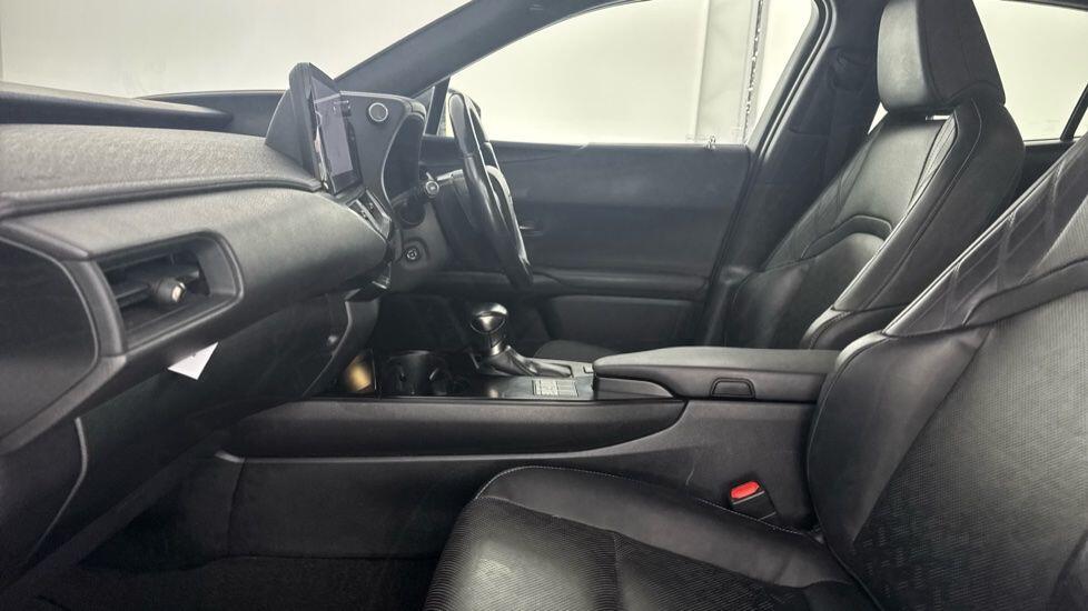 Used Lexus UX 2022 for sale - 76573729: Photo 14