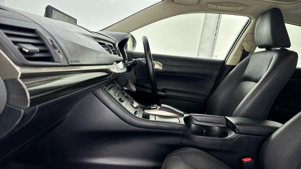 Used Lexus CT 2018 for sale - 76432778: Photo 14