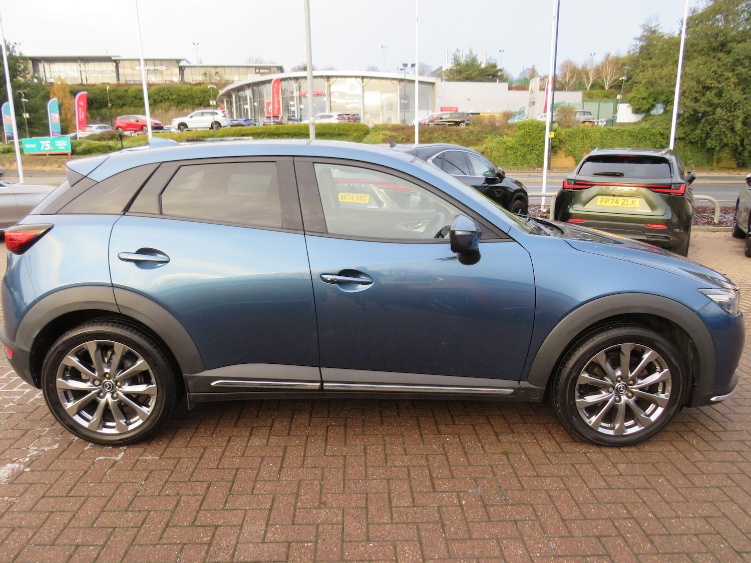 Used Mazda CX-3 2019 for sale - 76657174: Photo 2