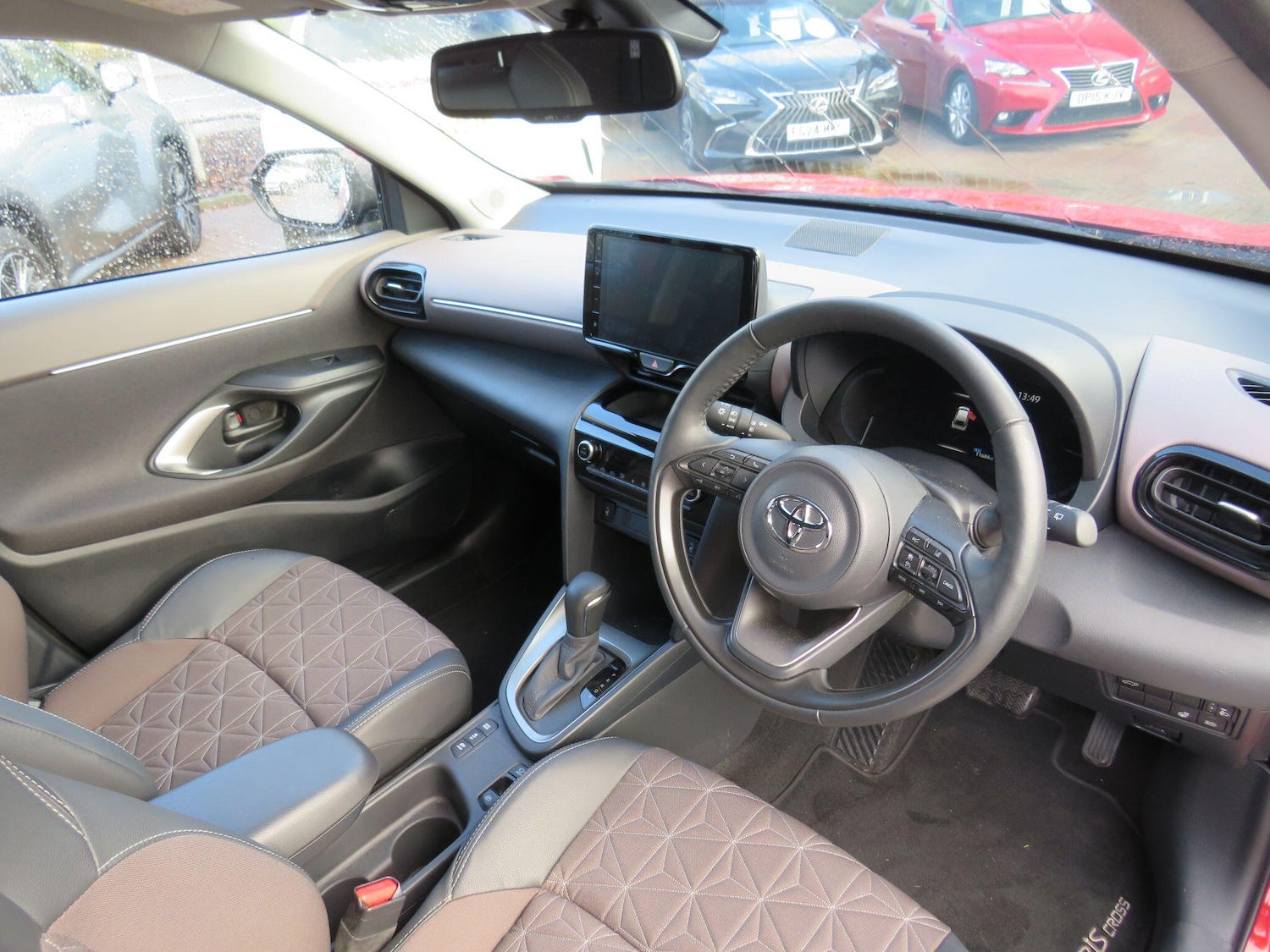 Used Toyota Yaris Cross 2024 for sale - 76688632: Photo 13