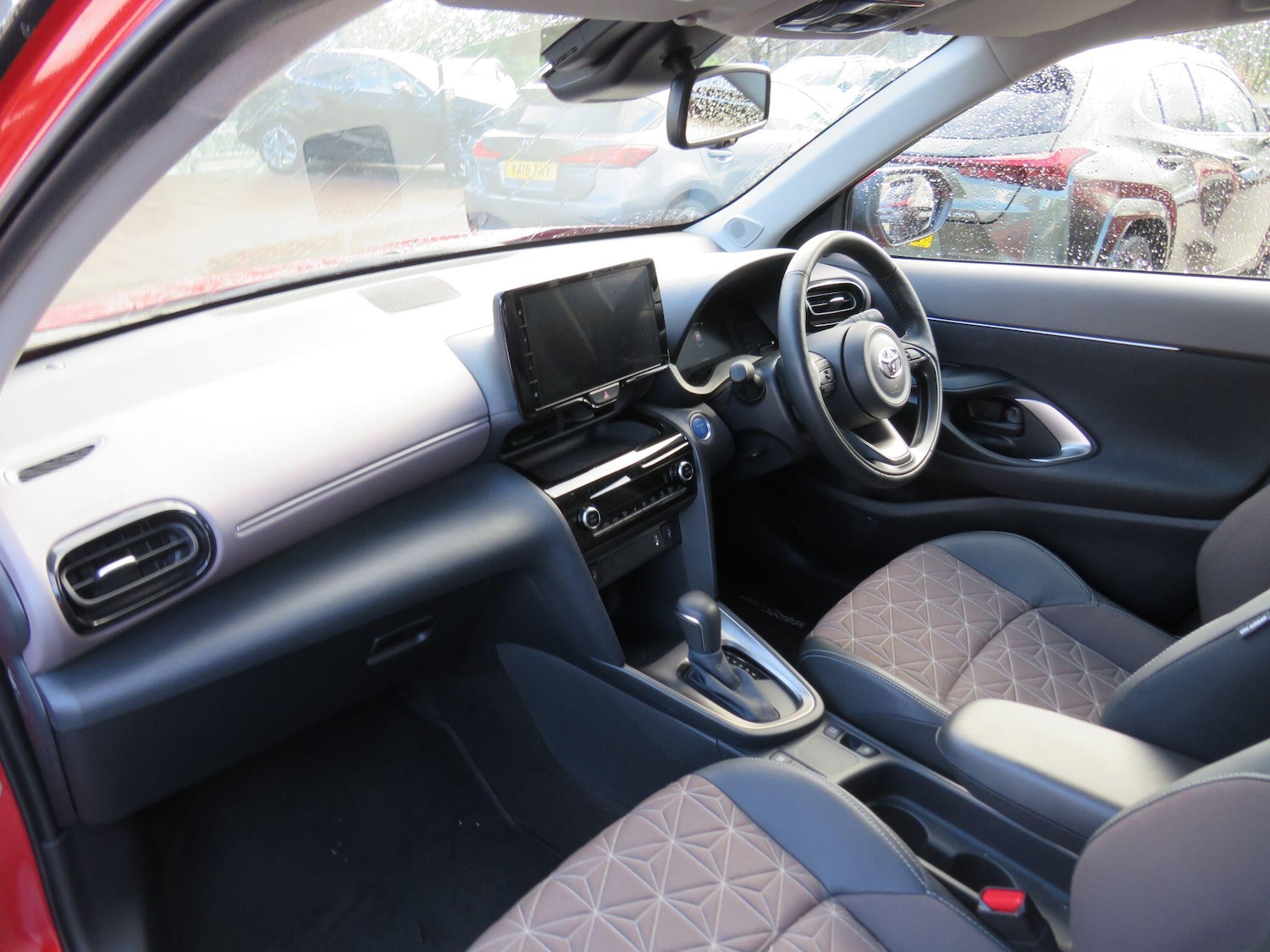 Used Toyota Yaris Cross 2024 for sale - 76688632: Photo 14