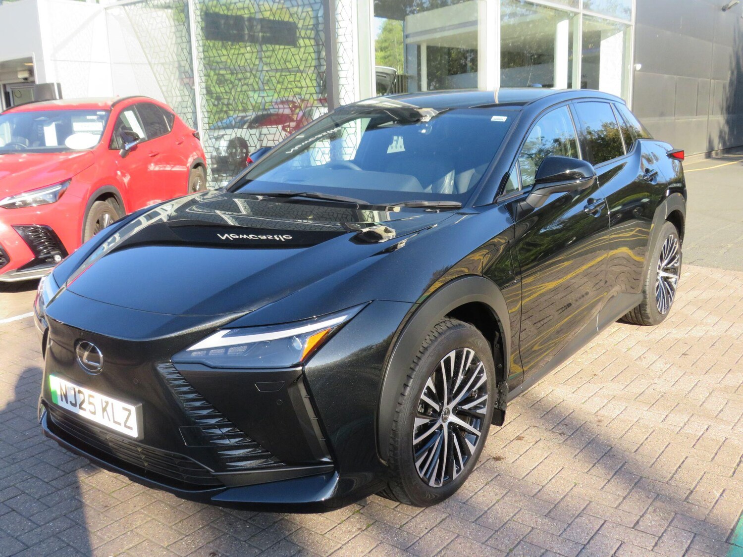 Used Lexus RZ 2025 for sale - 76260015: Photo 3