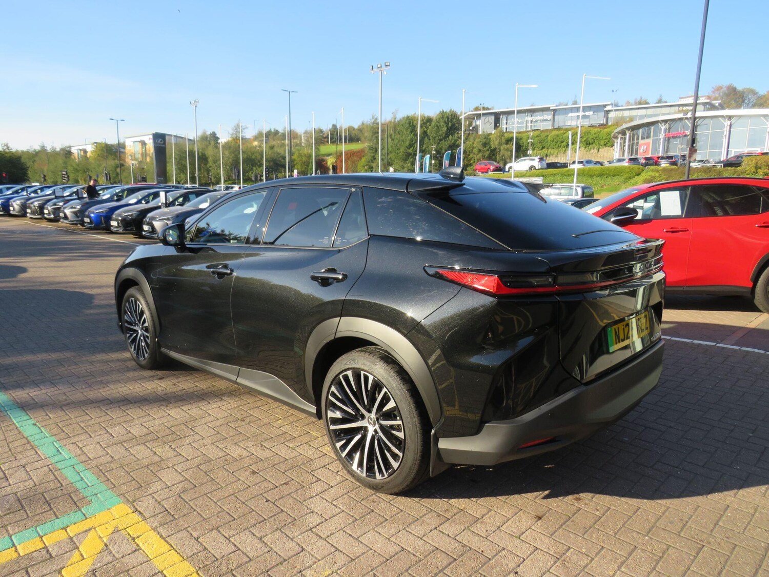 Used Lexus RZ 2025 for sale - 76260015: Photo 4