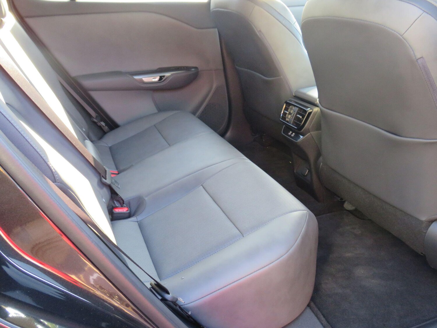 Used Lexus RZ 2025 for sale - 76260015: Photo 7