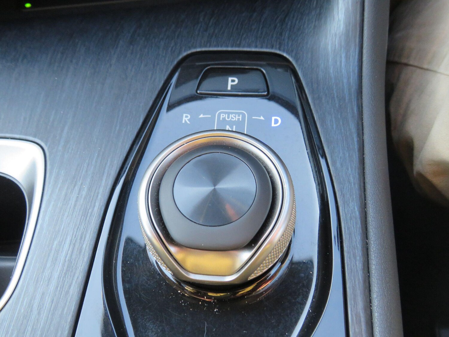 Used Lexus RZ 2025 for sale - 76260015: Photo 8