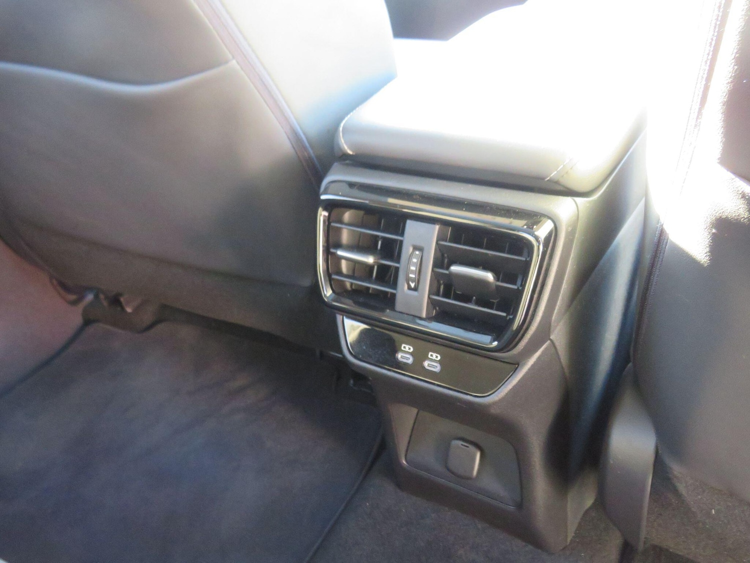 Used Lexus RZ 2025 for sale - 76260015: Photo 9