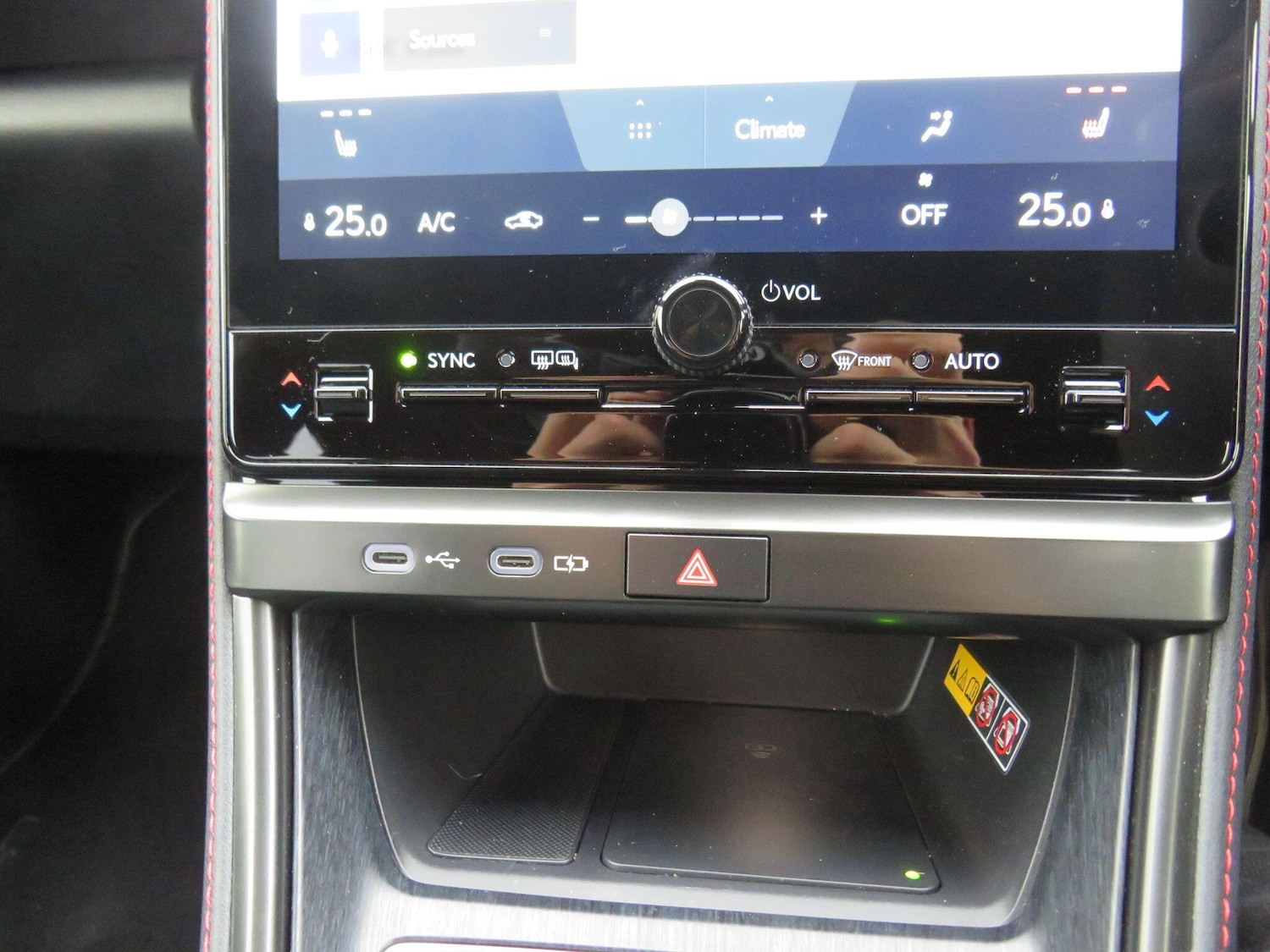 Used Lexus LBX 2025 for sale - 76702301: Photo 17