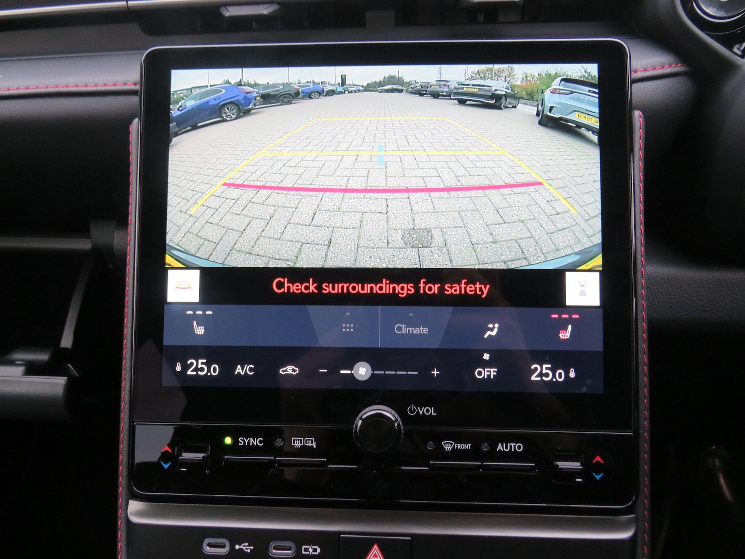 Used Lexus LBX 2025 for sale - 76702301: Photo 23