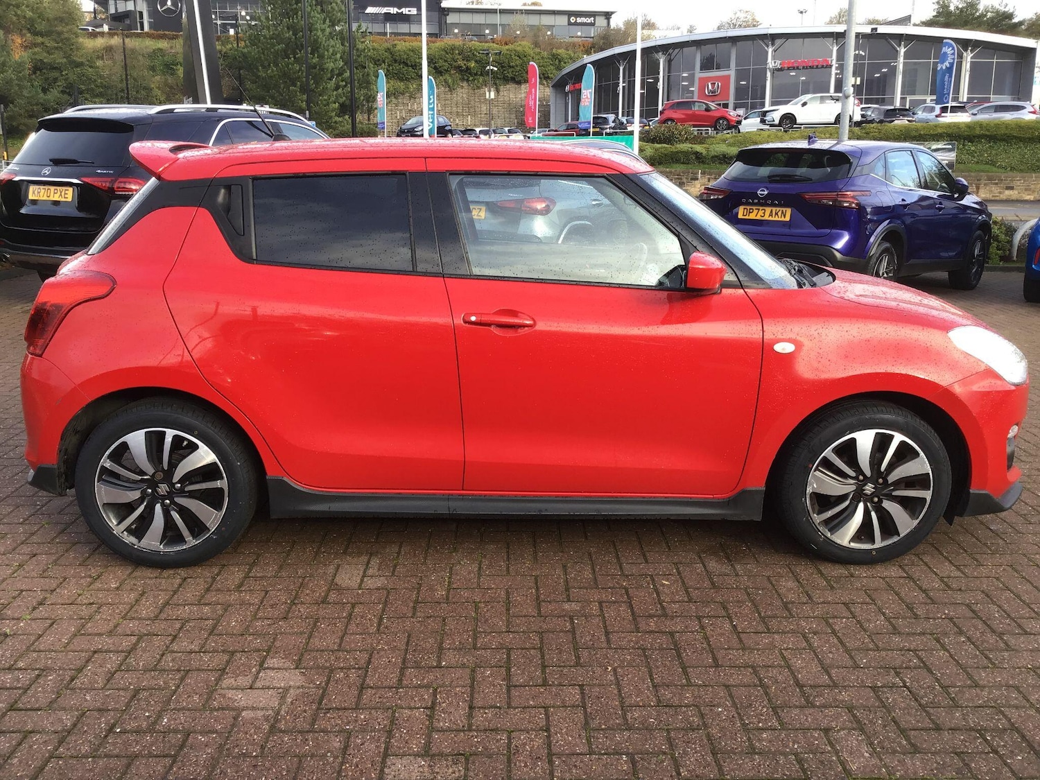 Used Suzuki Swift 2020 for sale - 76473666: Photo 2