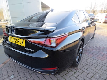 Used Lexus ES 2022 for sale - 76866079: Photo