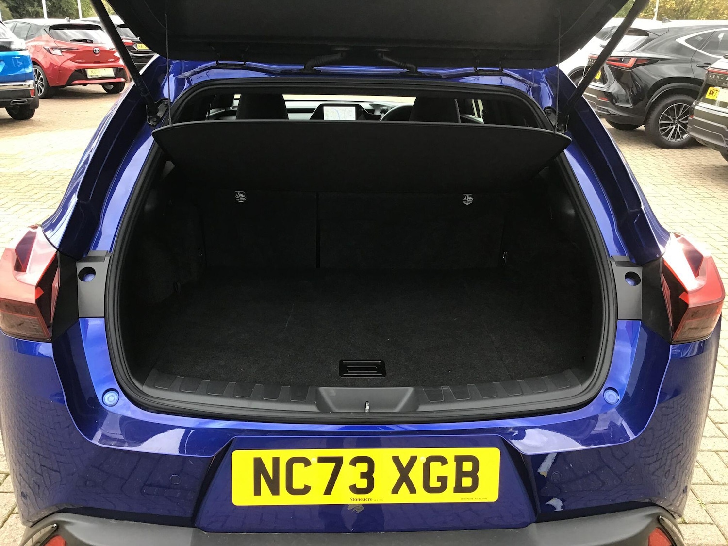 Used Lexus UX 2023 for sale - 76997512: Photo 12