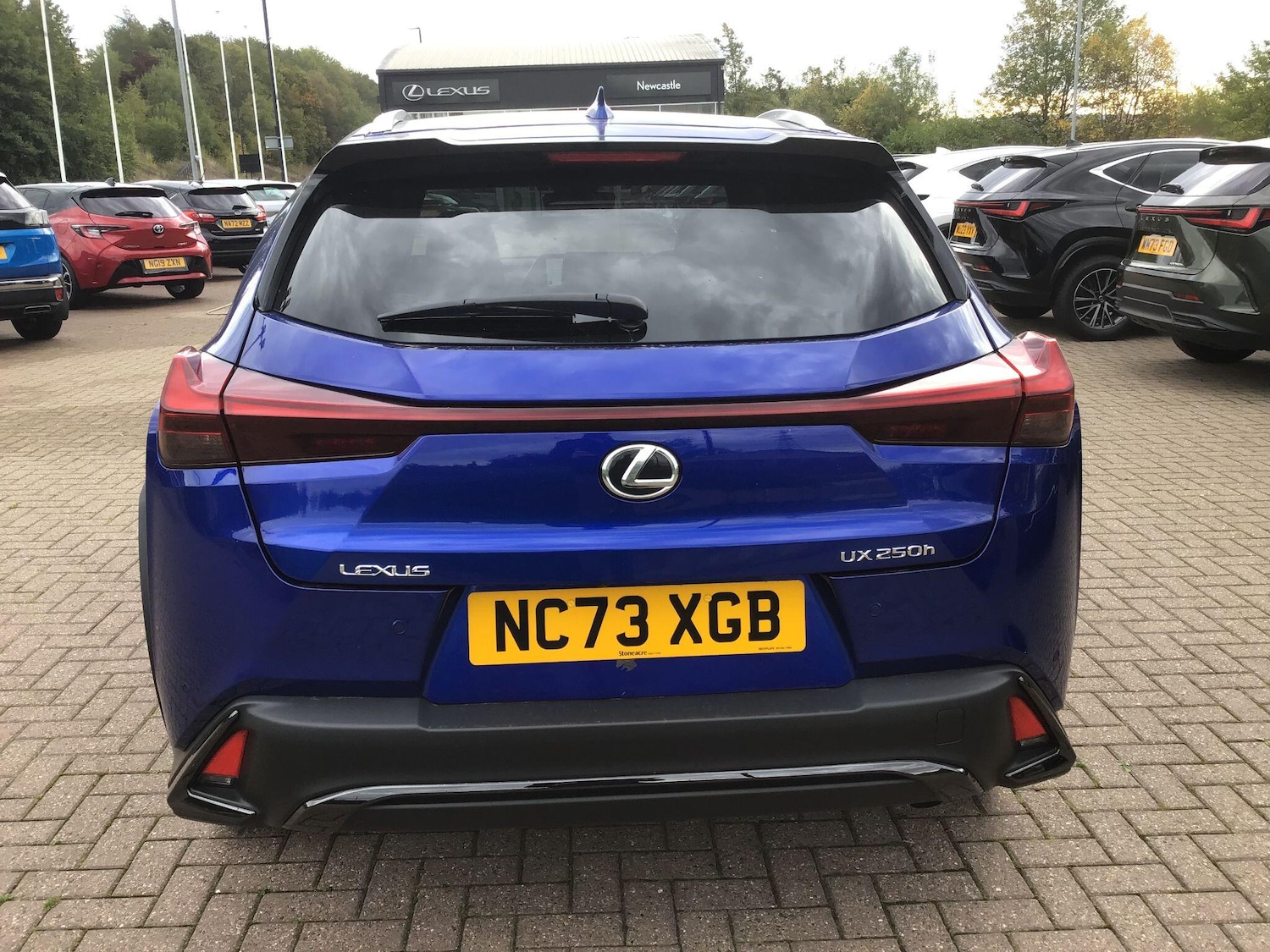 Used Lexus UX 2023 for sale - 76997512: Photo 6