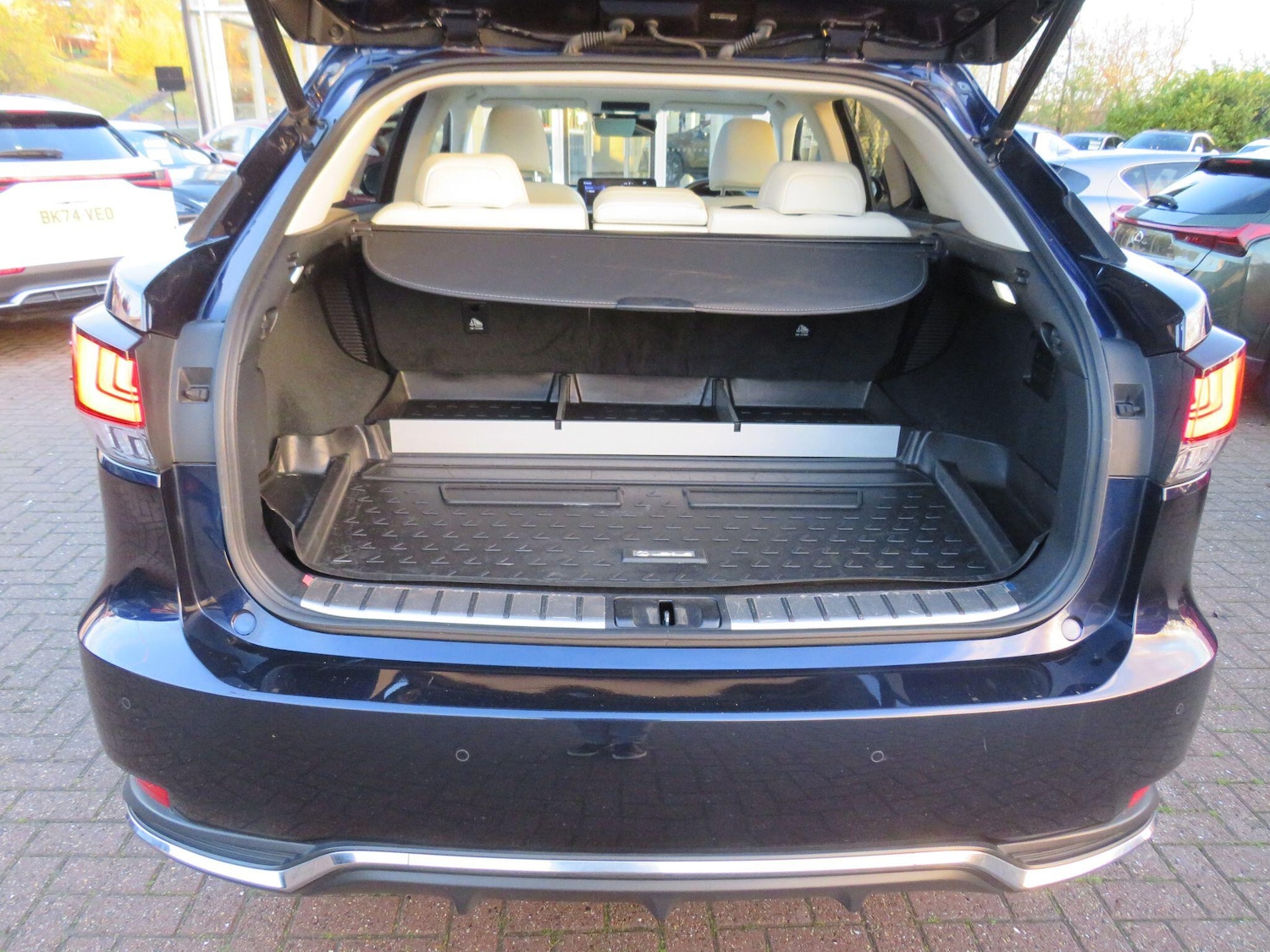 Used Lexus RX 2022 for sale - 76702375: Photo 12